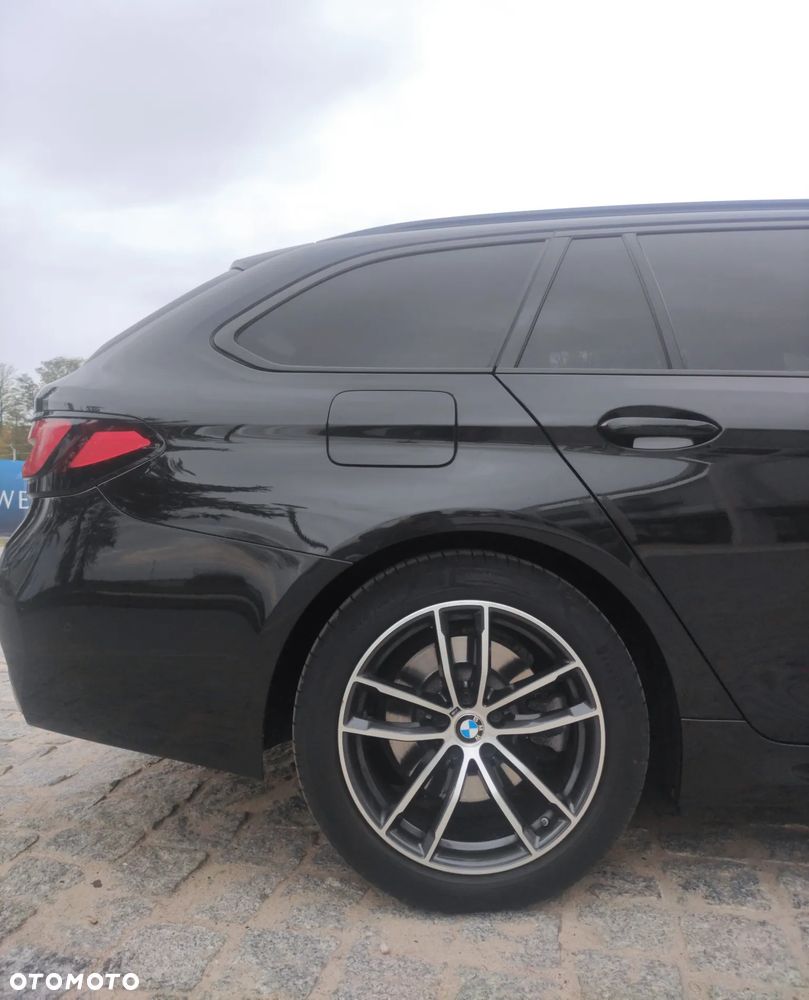 BMW Seria 5 520d xDrive M Sport sport - 15