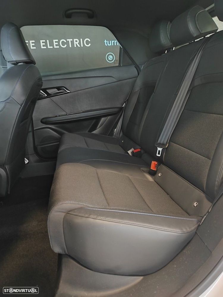 MG MG4 64 kWh Luxury - 7