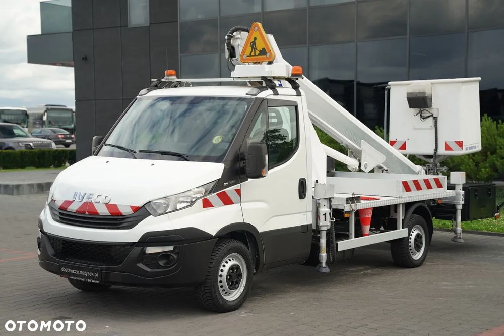 Iveco DAILY 35-120 / ZWYŻKA / PODNOŚNIK KOSZOWY MULTITEL MT 182 / 4 PODPORY / MANUAL / 2017 R - 10