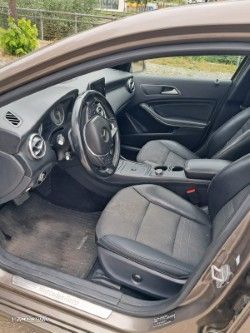 Mercedes-Benz A 200 - 18