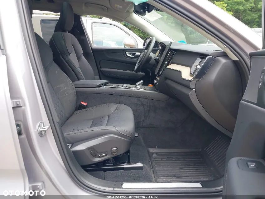 Volvo XC 60 B5 B Momentum Pro - 6