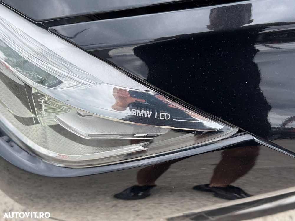 BMW Seria 3 320i Aut. Luxury Line - 31