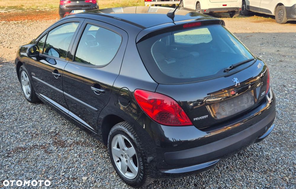 Peugeot 207 75 Urban Move - 11