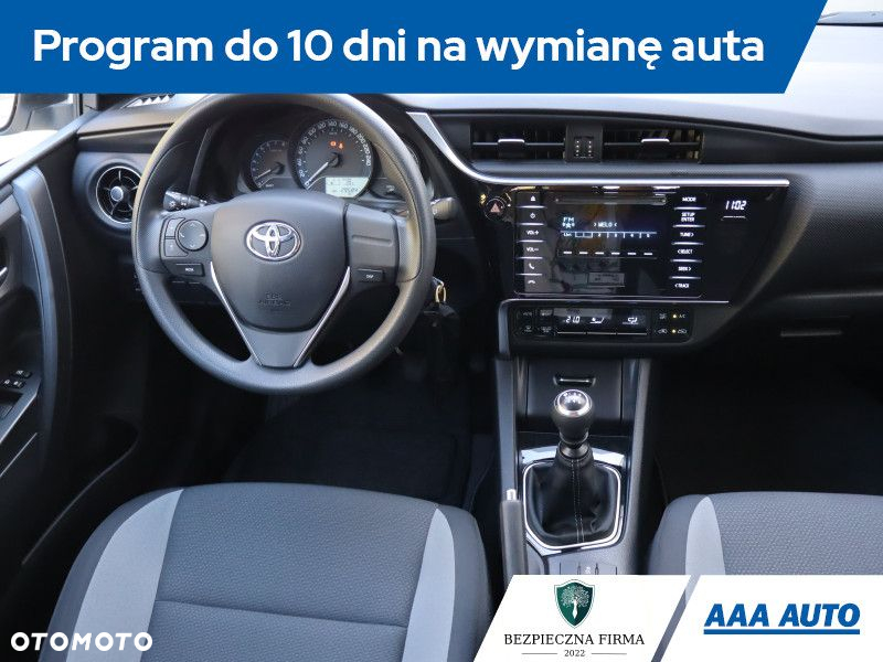 Toyota Auris - 8