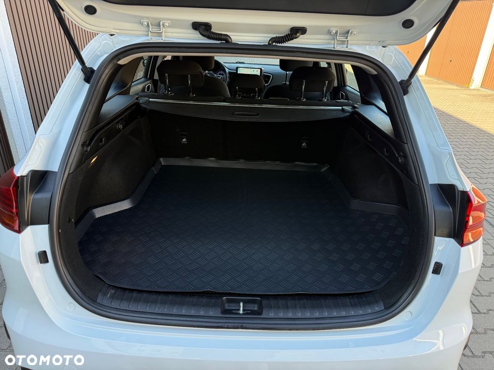 Kia Ceed 1.5 T-GDI S - 17