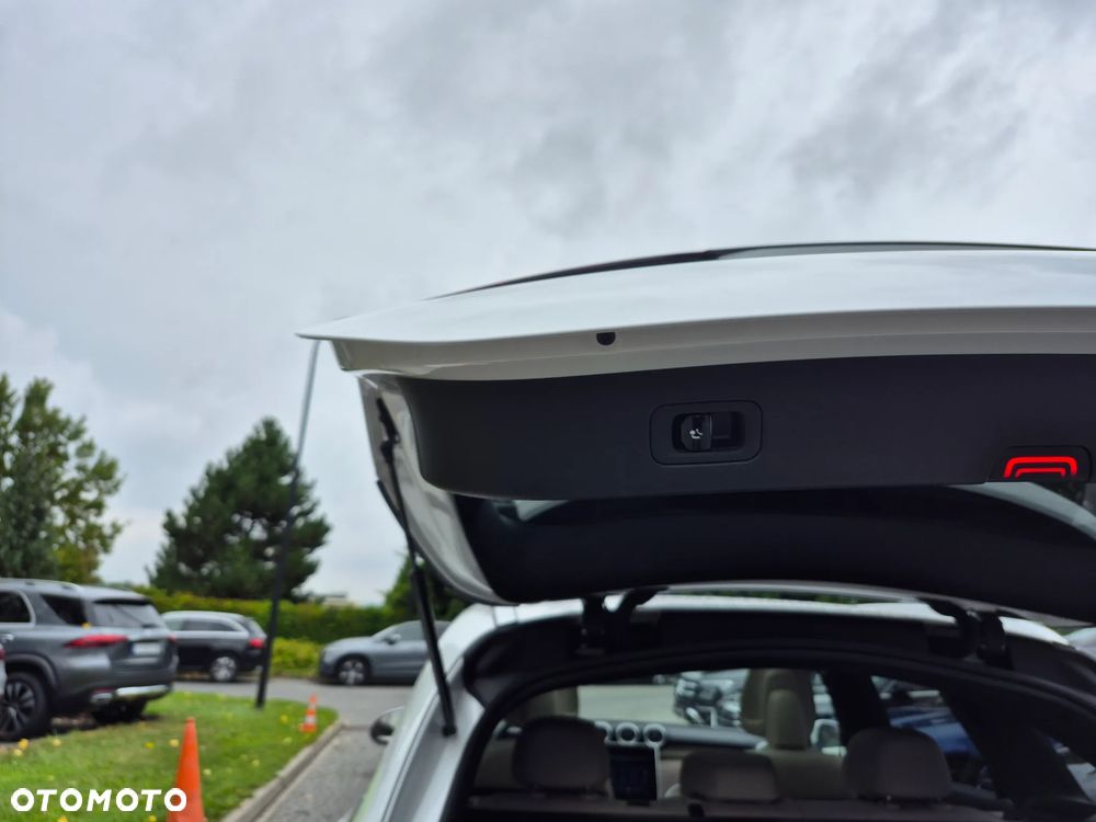 Mercedes-Benz GLC 300 4Matic 9G-TRONIC Edition Avantgarde - 31