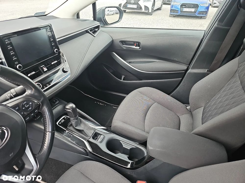 Toyota Corolla - 16