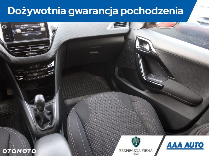 Peugeot 208 - 9