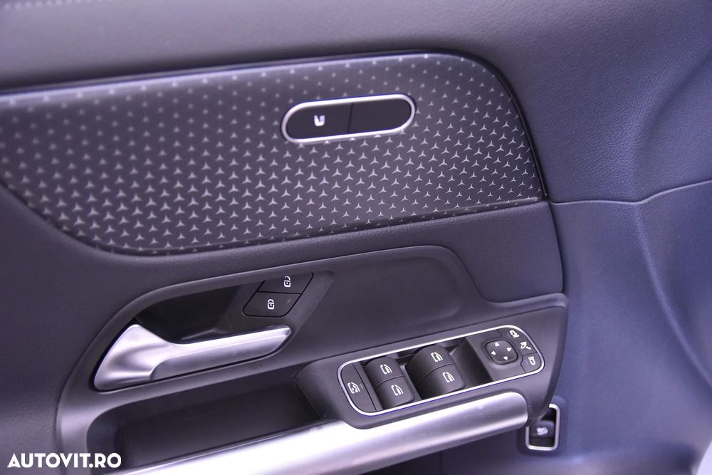 Mercedes-Benz GLA 180 d 8G-DCT - 15