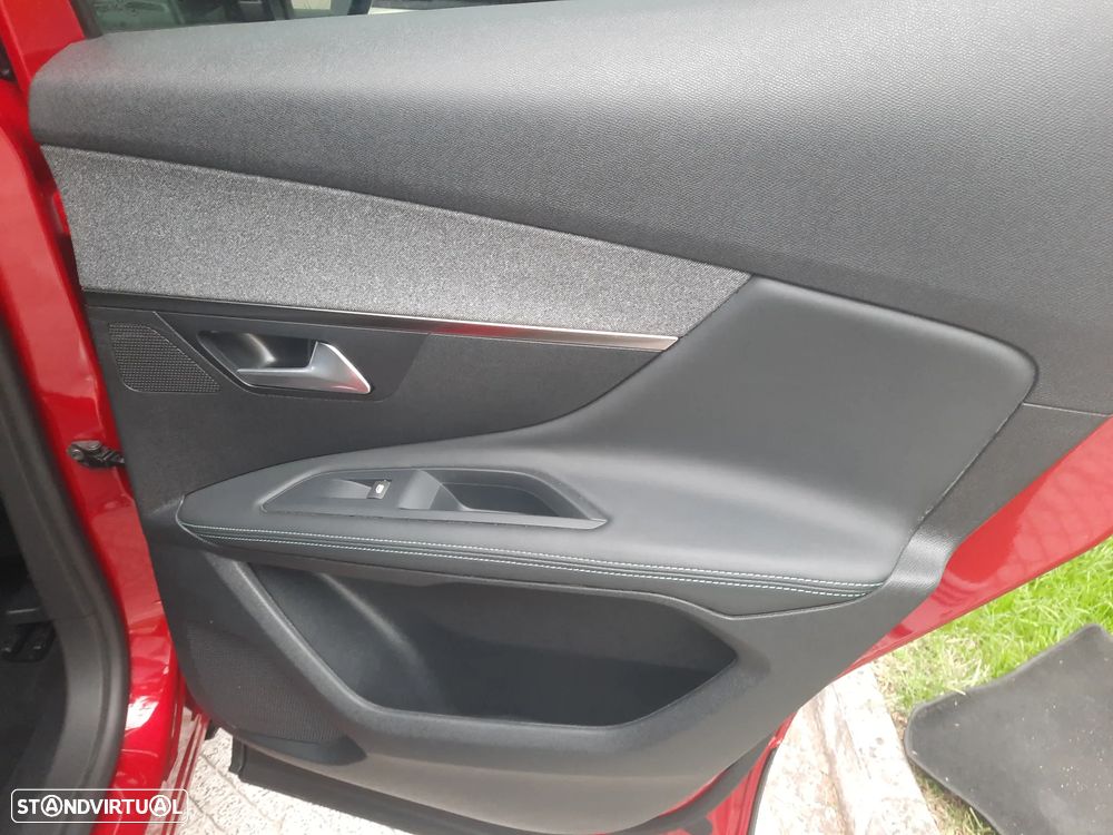 Peugeot 3008 1.6 Hybrid Allure Pack e-EAT8 - 35