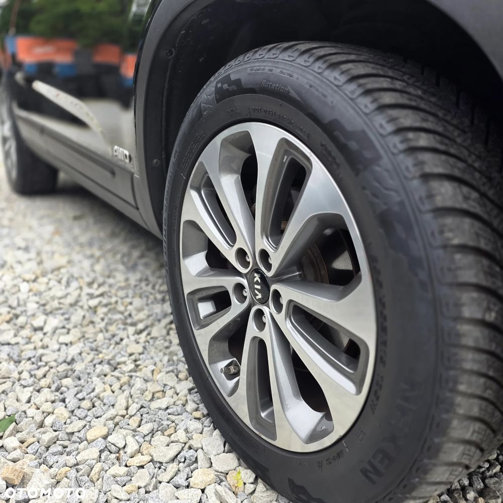 Kia Sorento - 32