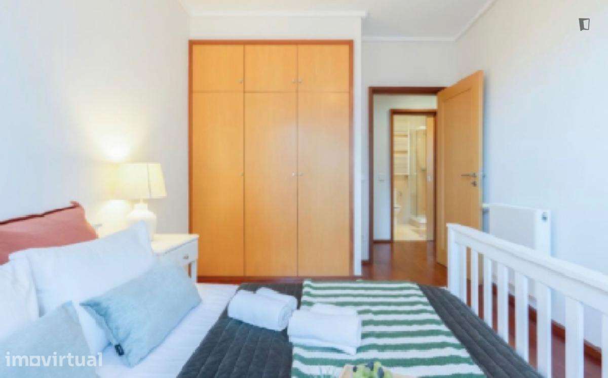 Quarto - localizado em Cedofeita Porto - Grande imagem: 2/12