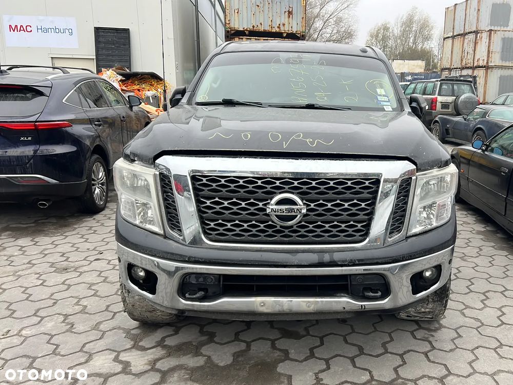 Nissan Titan - 3