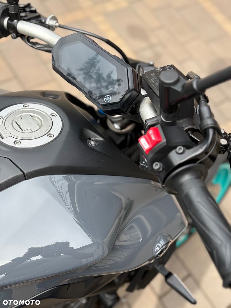 Yamaha MT - 8