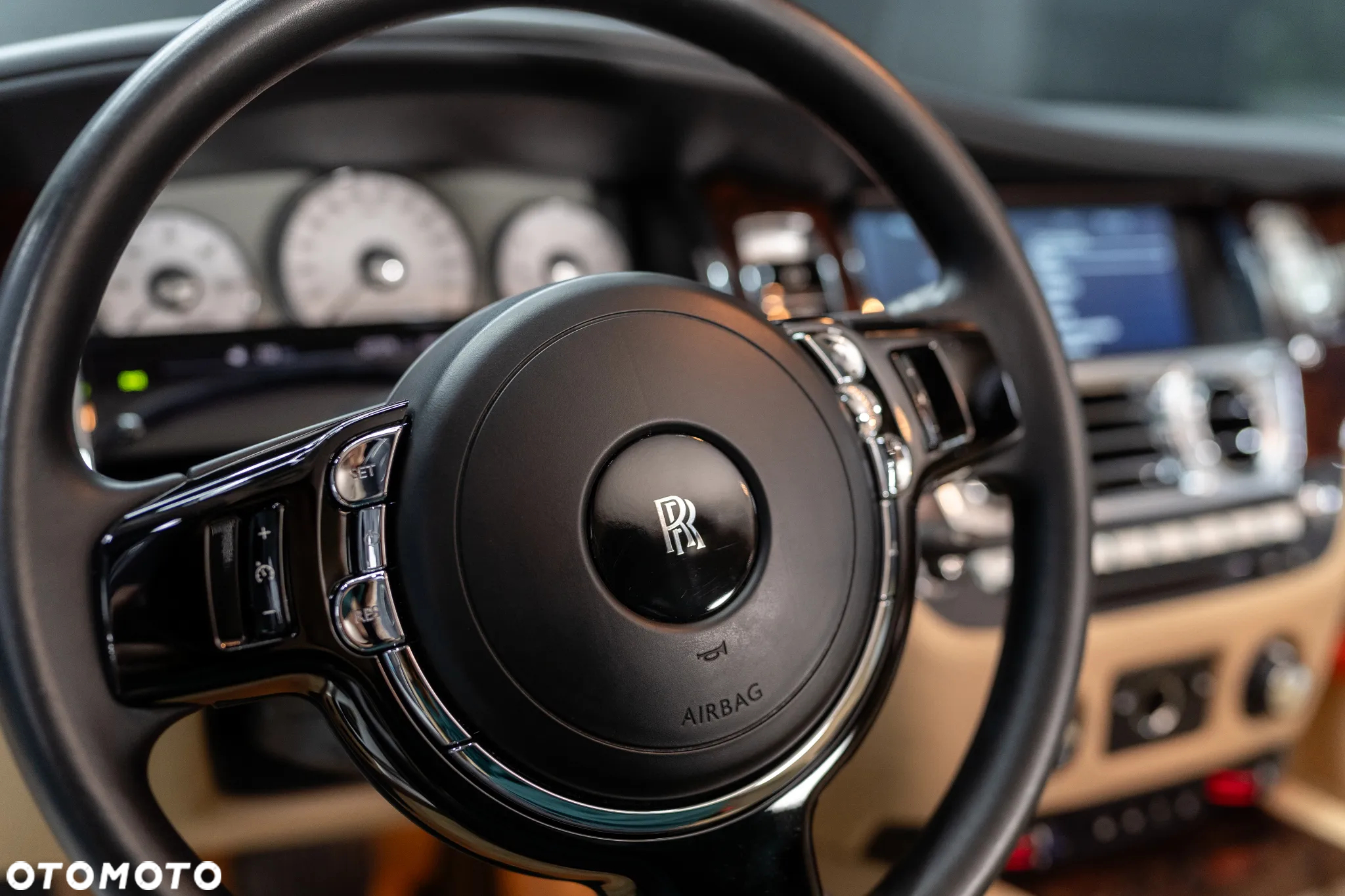 Rolls-Royce Ghost Standard - 30