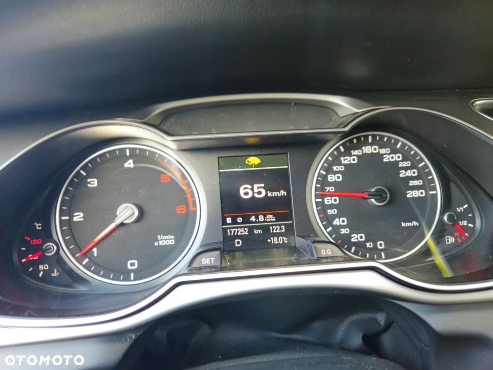 Audi A4 Limousine - 14