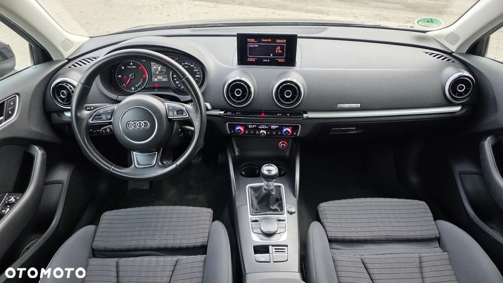 Audi A3 Sportback 2.0 TDI Quattro Ambiente - 31