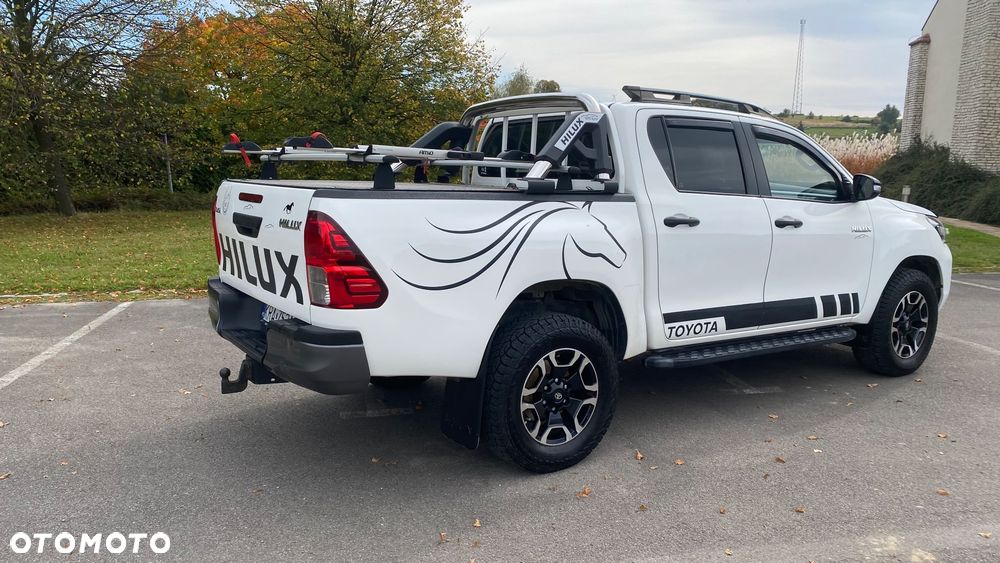 Toyota Hilux - 9