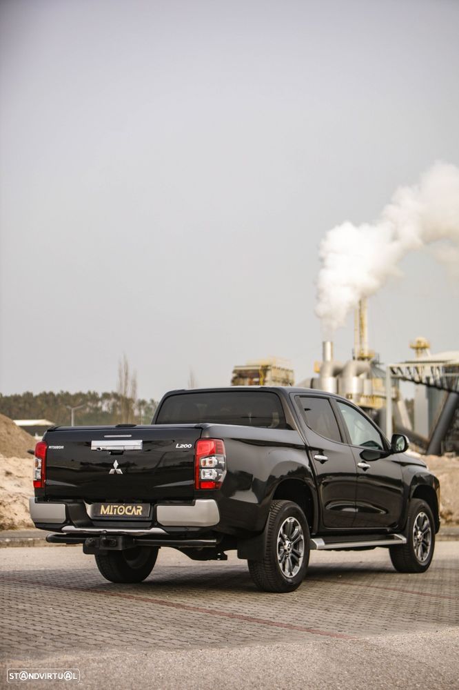 Mitsubishi L200 Pick Up 4x4 S&S Auto Cabine Dupla Select - 12