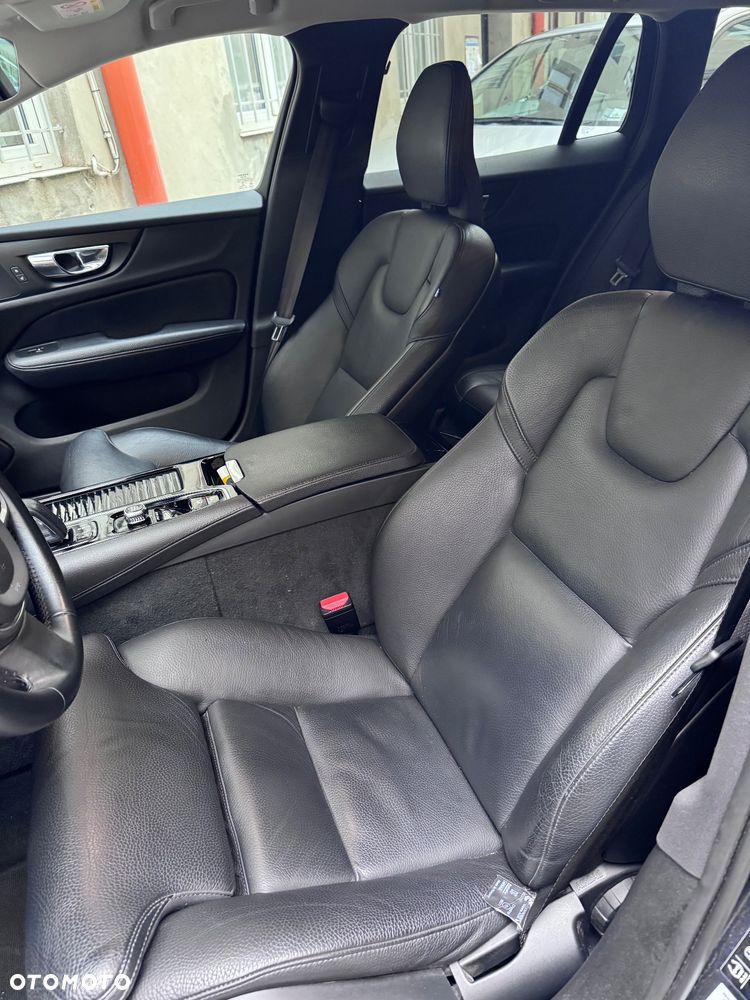 Volvo V60 T6 AWD Twin Engine Geartronic Momentum Pro - 18