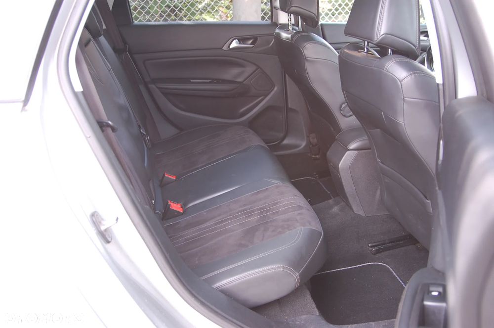 Peugeot 308 BlueHDi FAP 120 EAT6 Stop&Start Allure - 11