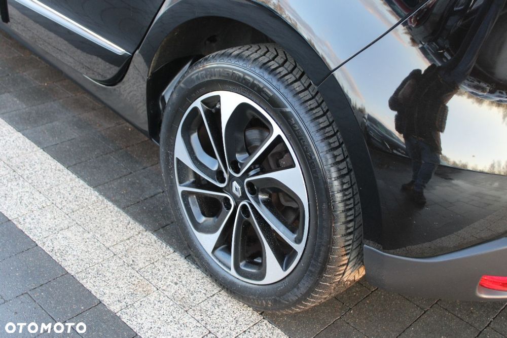 Renault Grand Scenic - 17