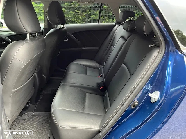 Toyota Avensis Touring Sports 1.6 D-4D Exclusive+GPS - 17