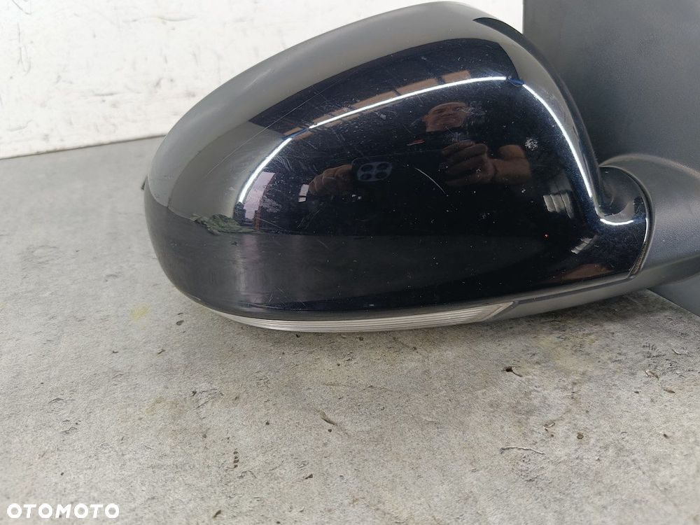 LUSTERKO PRAWE VW GOLF V L041 - 5