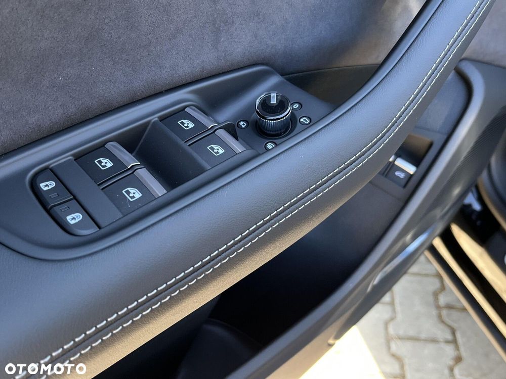 Audi Q8 - 17