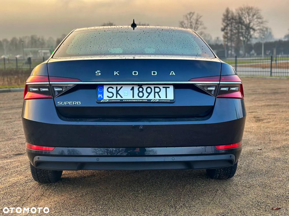 Skoda Superb 2.0 TDI SCR Style DSG - 8