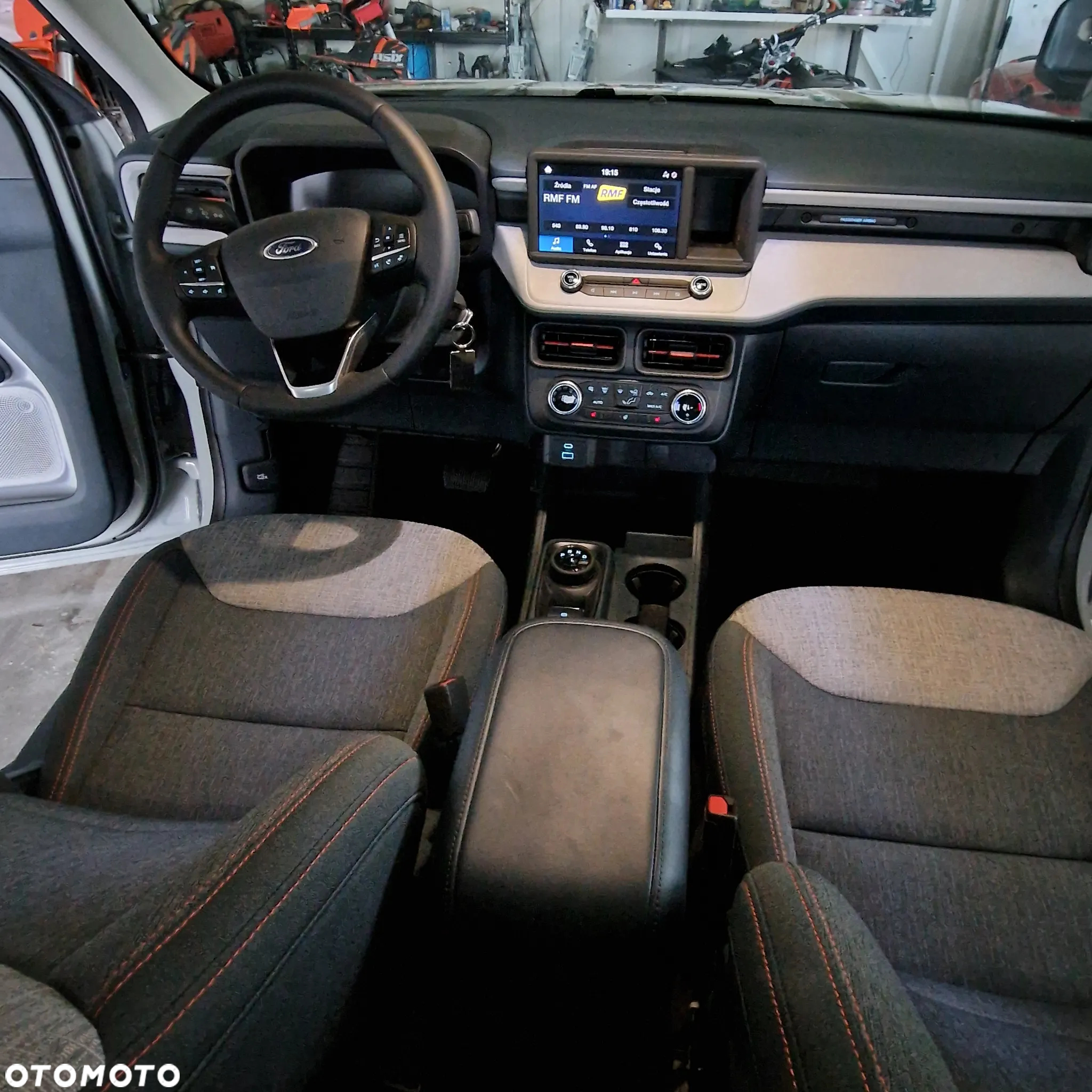 Ford Maverick - 13