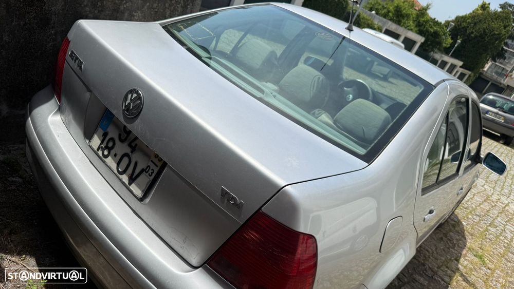 VW Jetta - 11