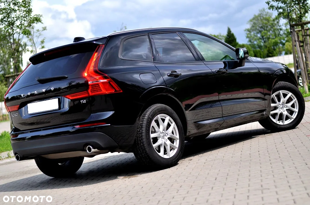 Volvo XC 60 T4 Momentum - 10