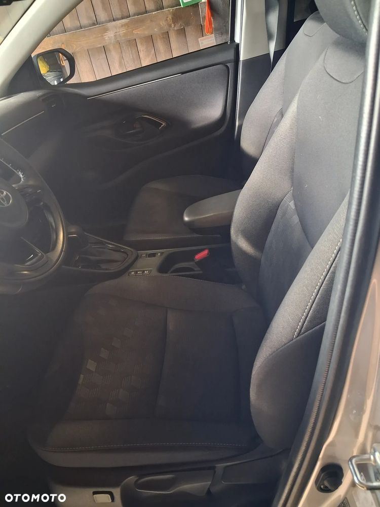 Toyota Yaris Hybrid 1.5 Style - 6