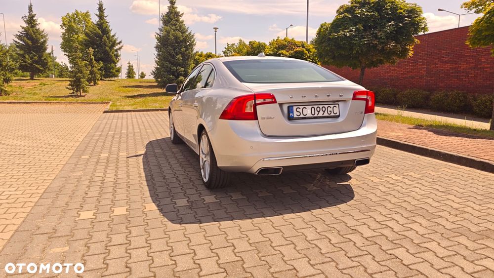 Volvo S60 - 12