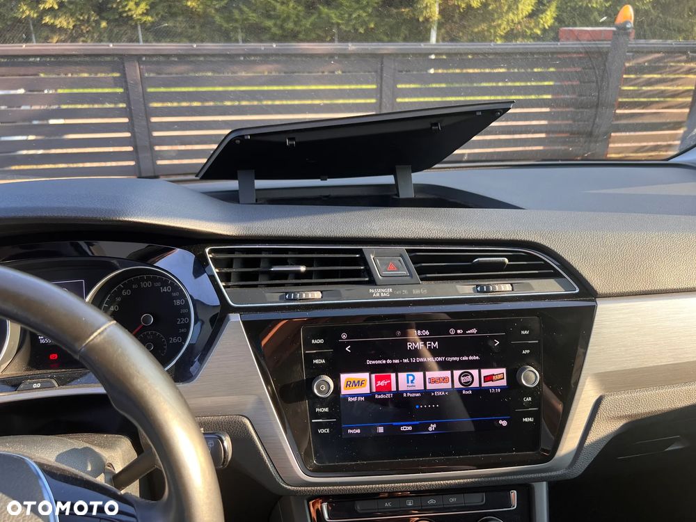 Volkswagen Touran 1.5 TSI EVO Comfortline DSG - 5
