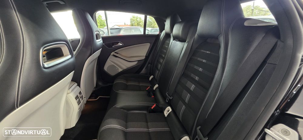 Mercedes-Benz CLA 180 CDI AMG Line - 12