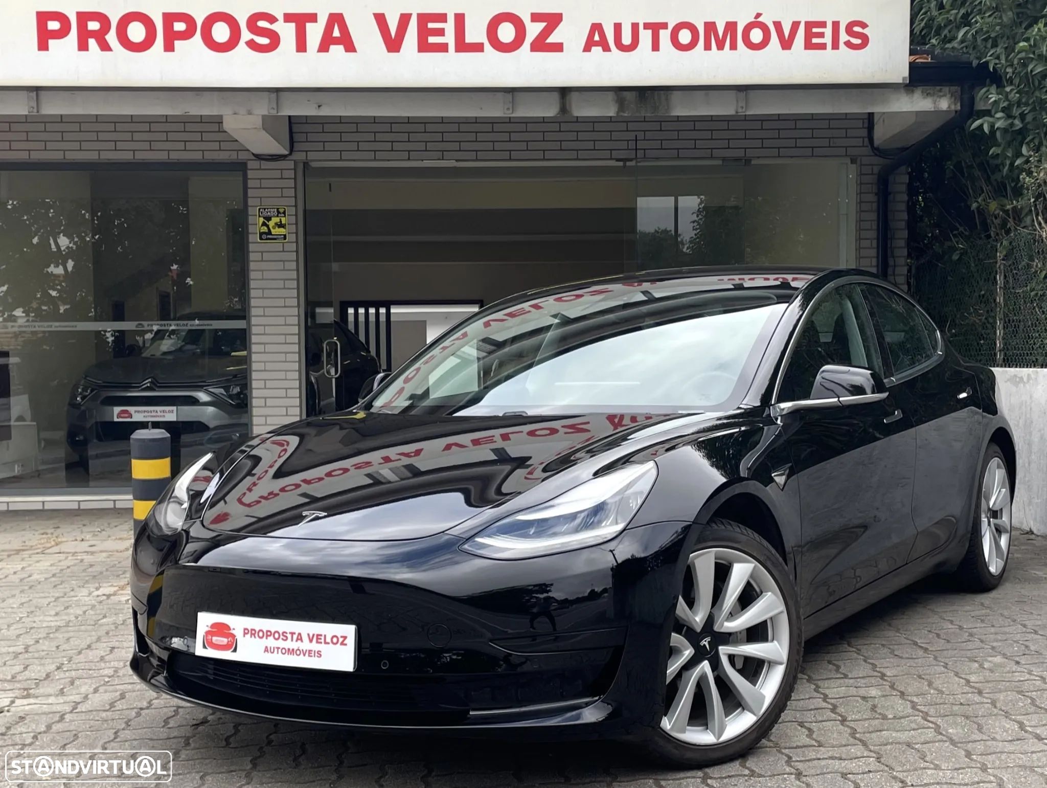 Tesla Model 3 Standard Range Plus RWD - 1