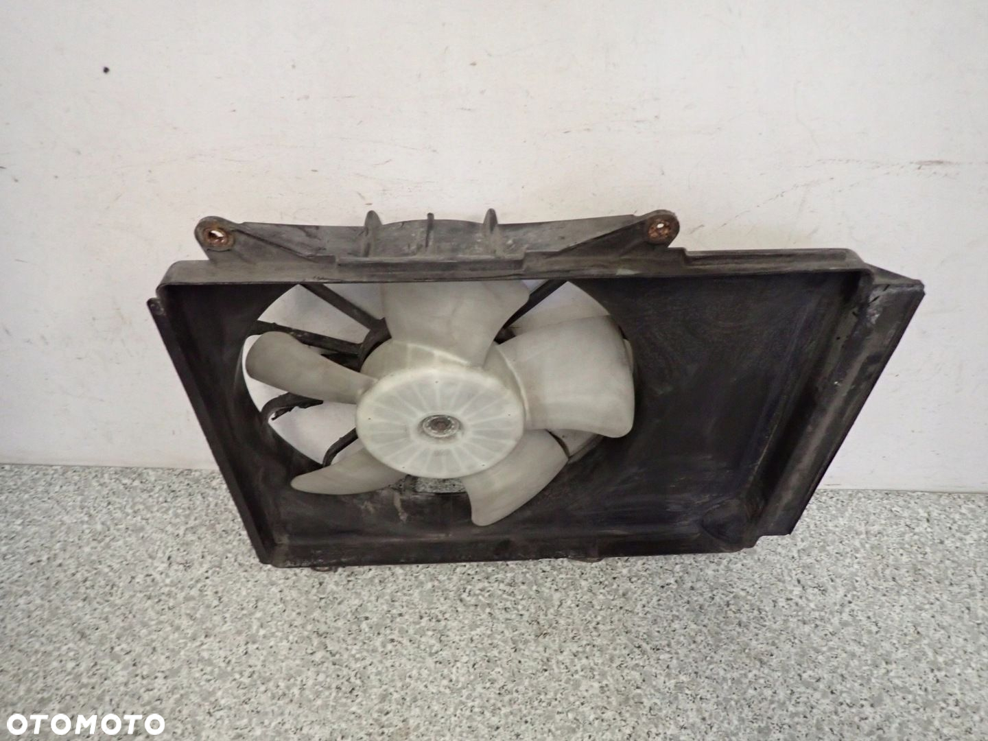 SUZUKI SPLASH 08-14 DDIS WENTYLATOR WODY 4 PINY - 2