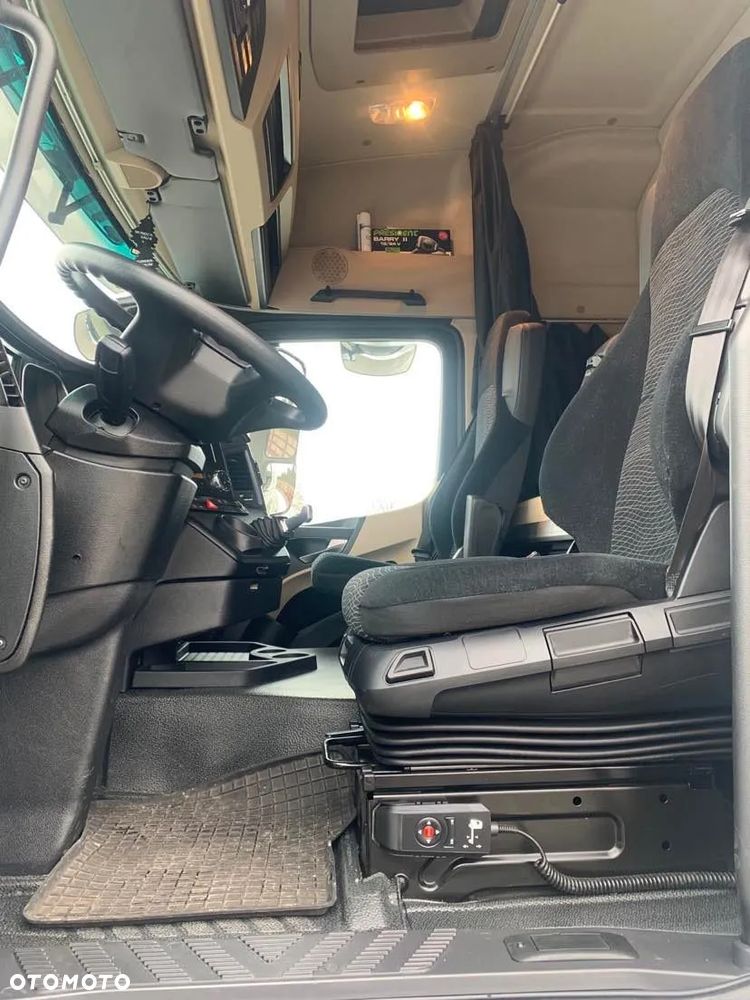 Mercedes-Benz Actros 1843 - 8