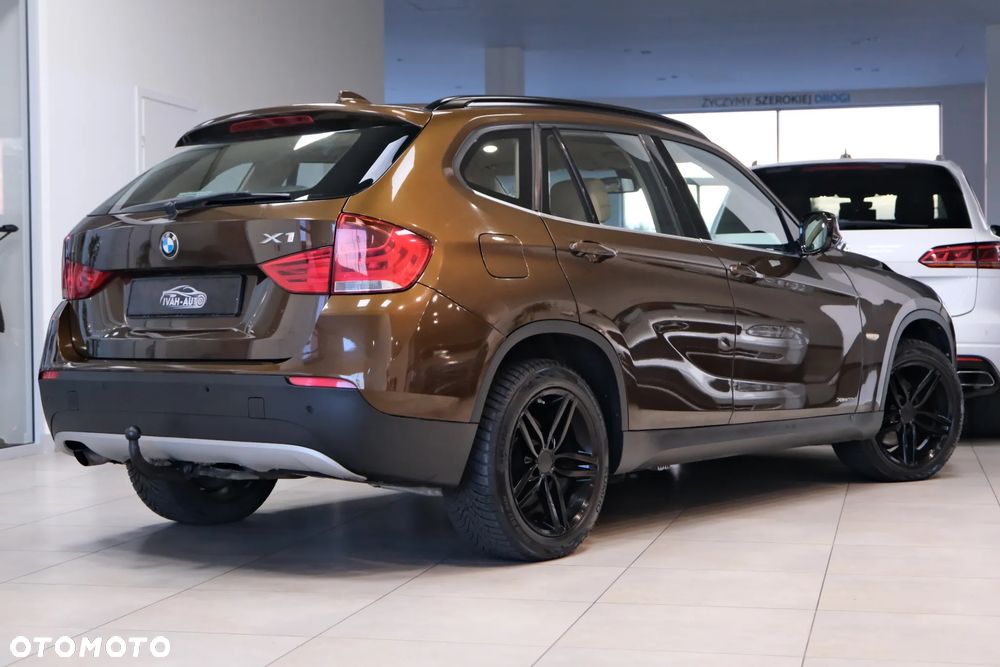 BMW X1 xDrive18d Sport Line - 6