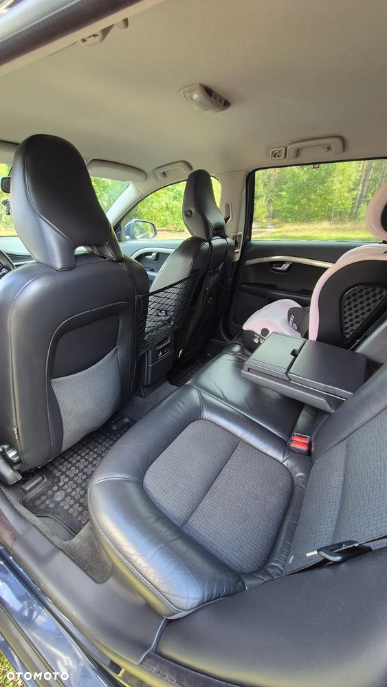 Volvo V70 2.4D Momentum - 9