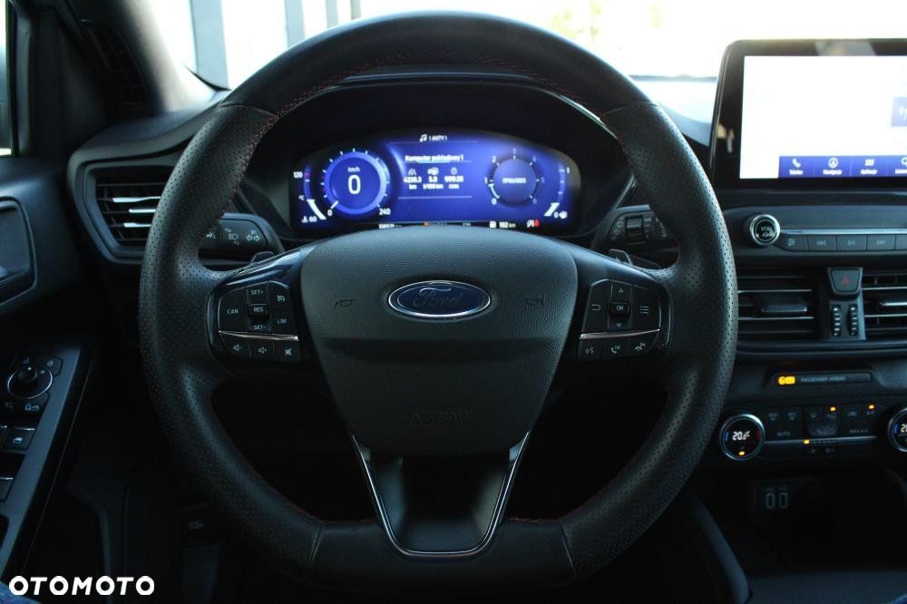 Ford Focus - 12