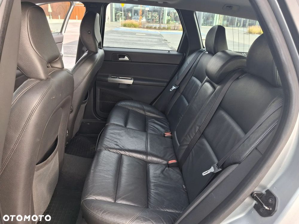 Volvo V50 2.0D DPF Summum - 13