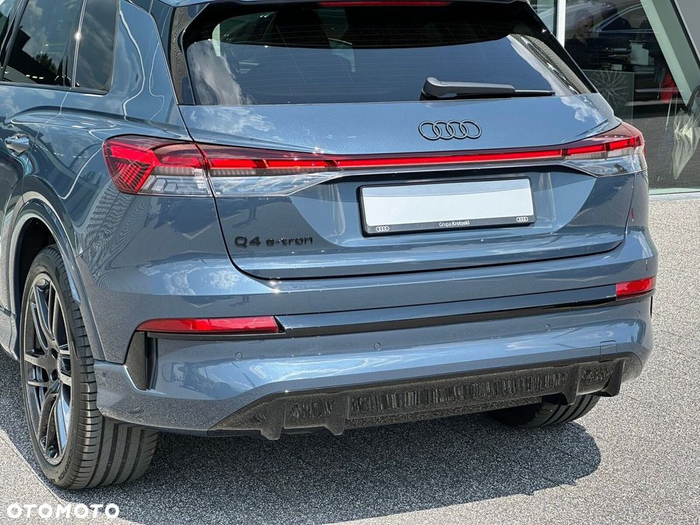 Audi Q4 e-tron - 11