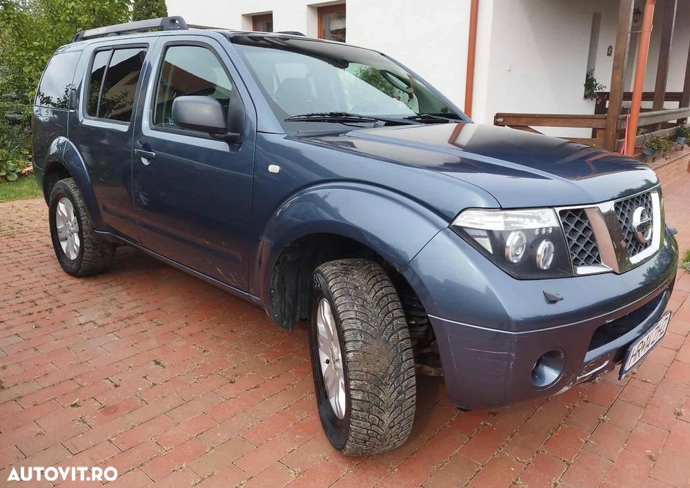 Nissan Pathfinder - 3