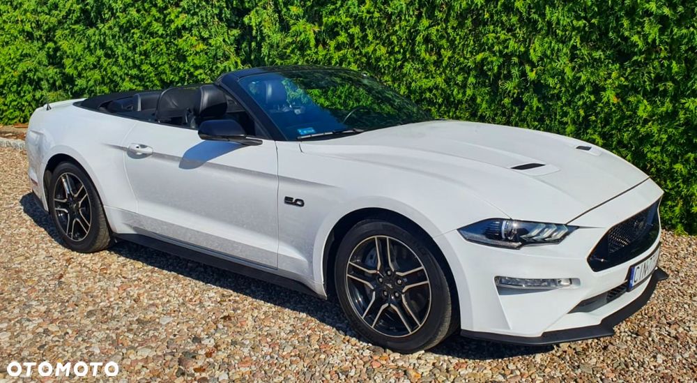 Ford Mustang 5.0 V8 GT - 4