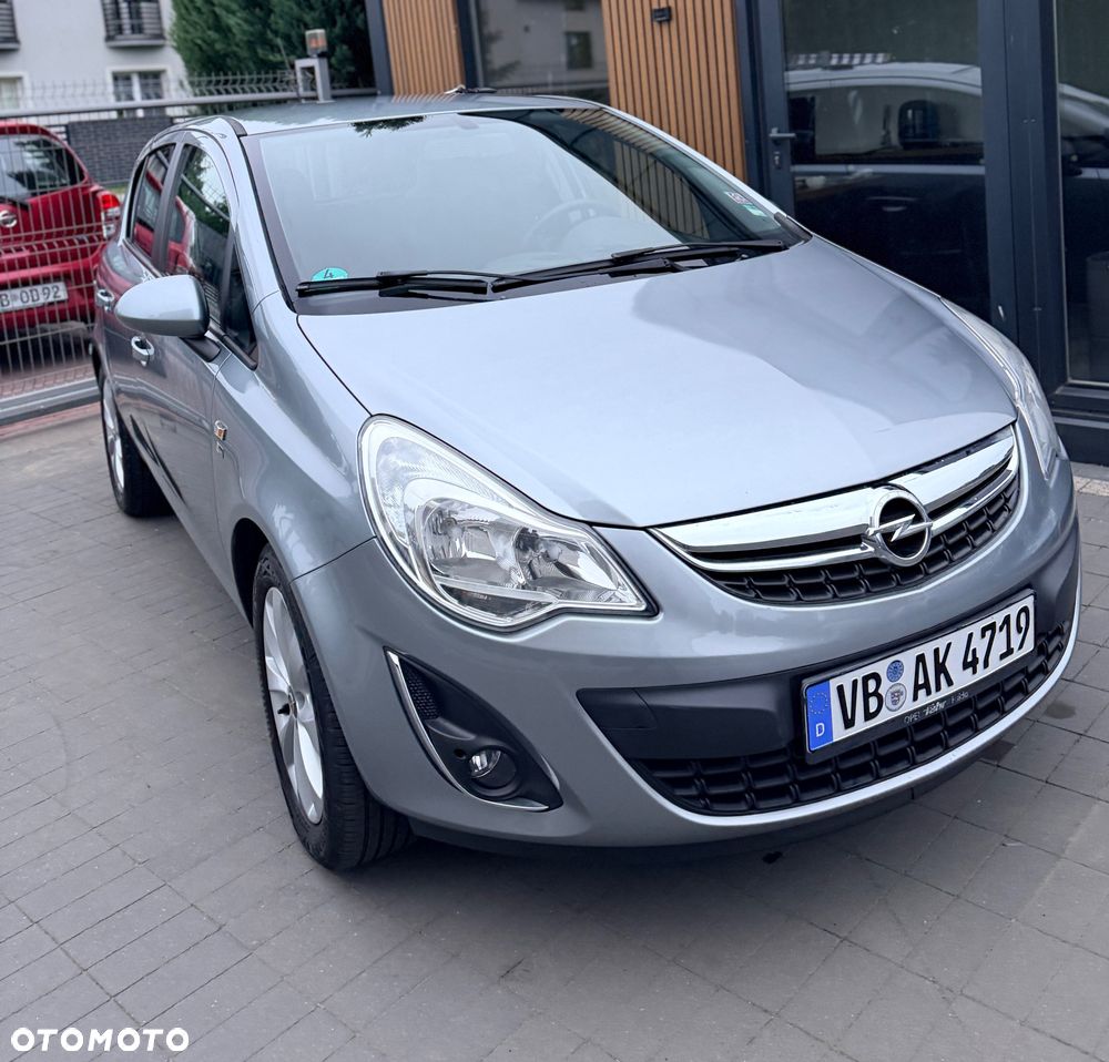 Opel Corsa 1.4 16V Innovation 110 Jahre - 26