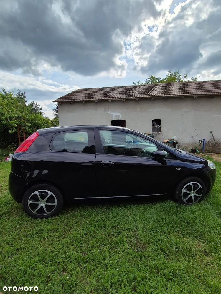 Fiat Punto 1.4 Easy S&S - 16