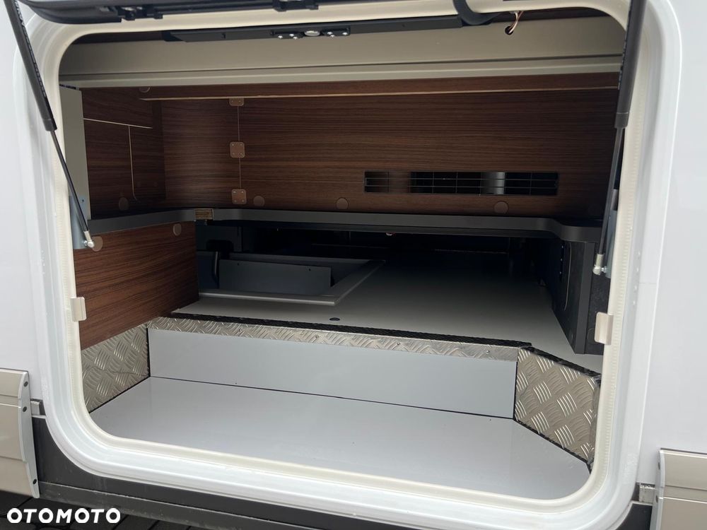 Carthago Chic C-Line I 5.9 LE XL, Model 2026, Mercedes, Automat - 10